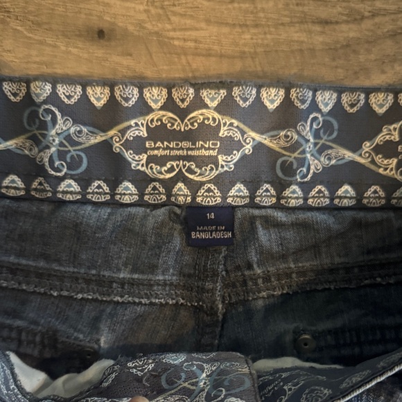 Bandolino Dark Wash Denim Jeans - Picture 2 of 3